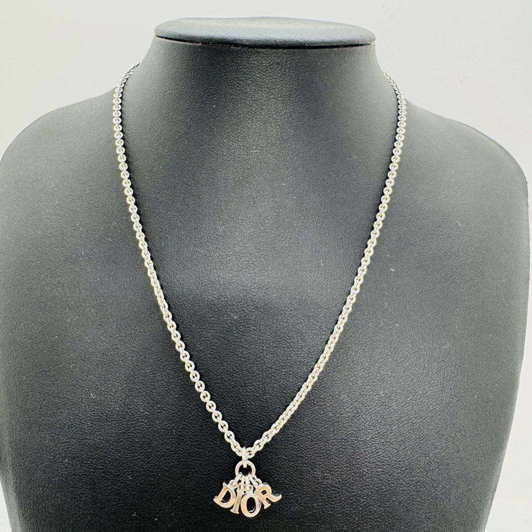✨Dior✨ディオール✨CD✨ロゴ✨シルバー✨レディース✨ネックレス✨
