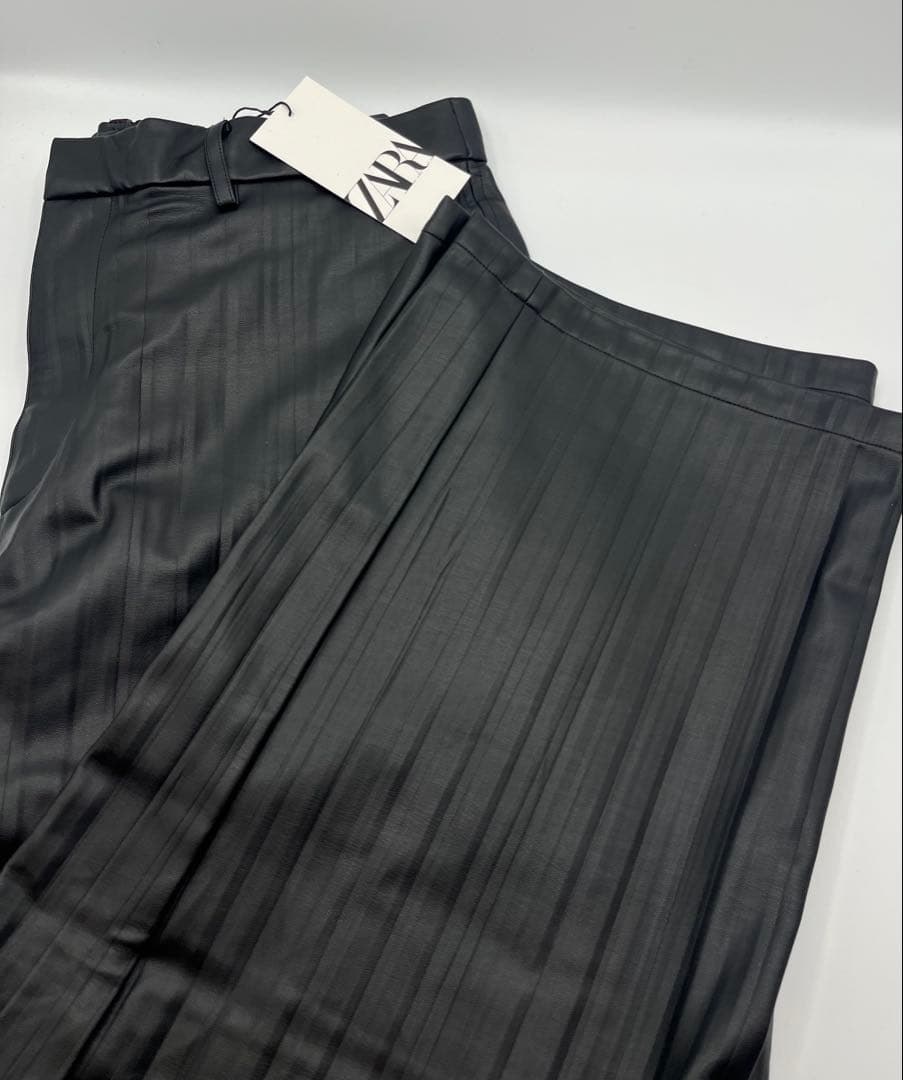 ⭐️最終お値下げ⭐️ ZARA プリーツフェイクレザージャケット&パンツ セット