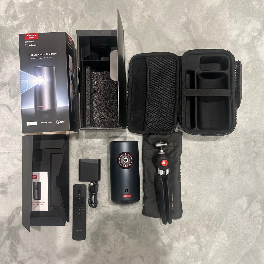 Nebula Capsule 3Laser black1プロジェクター本体