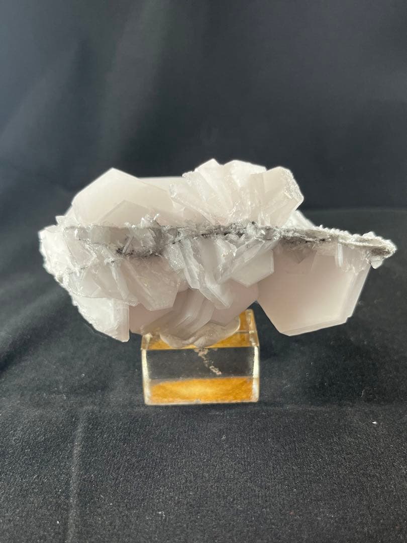 【鉱物商店】稀有品　両面の方解石　クリスタル　クォーツ