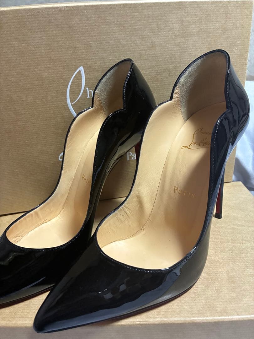 ま*ゅ様 Christian Louboutin ブラック ハイヒール