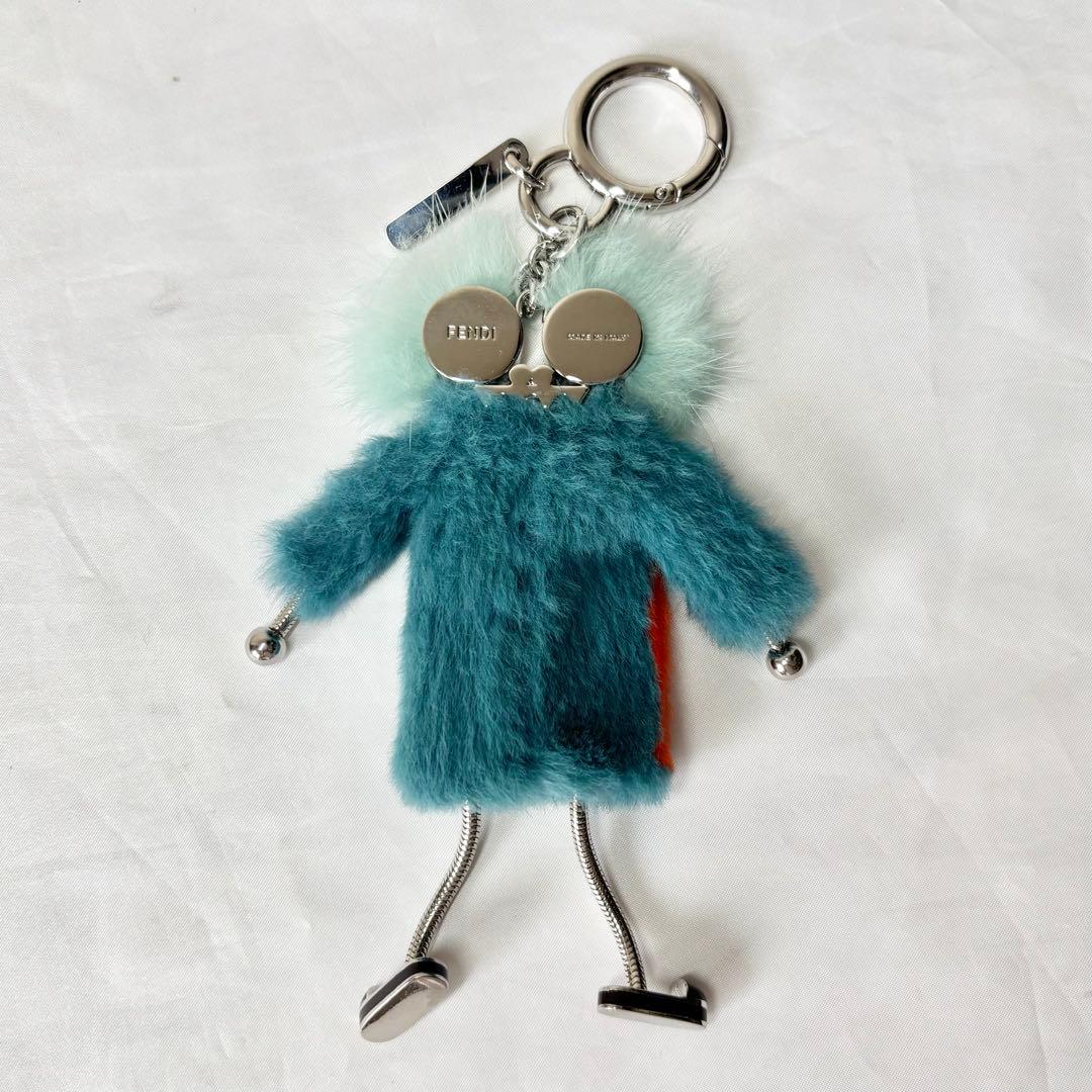 専用【未使用級】　FENDI　ターコイズラビットファーチャーム　ウィッチーズ