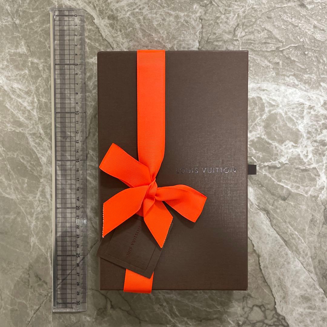 ルイヴィトン　箱　21.5cm×13.5cm×4.5cm
