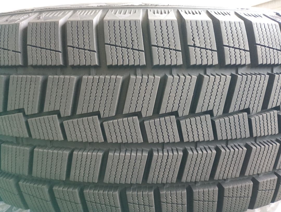 スタッドレス winter cross （引取限定27000円）