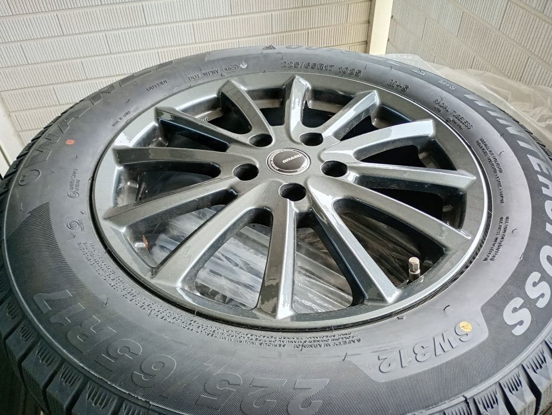 スタッドレス winter cross （引取限定27000円）