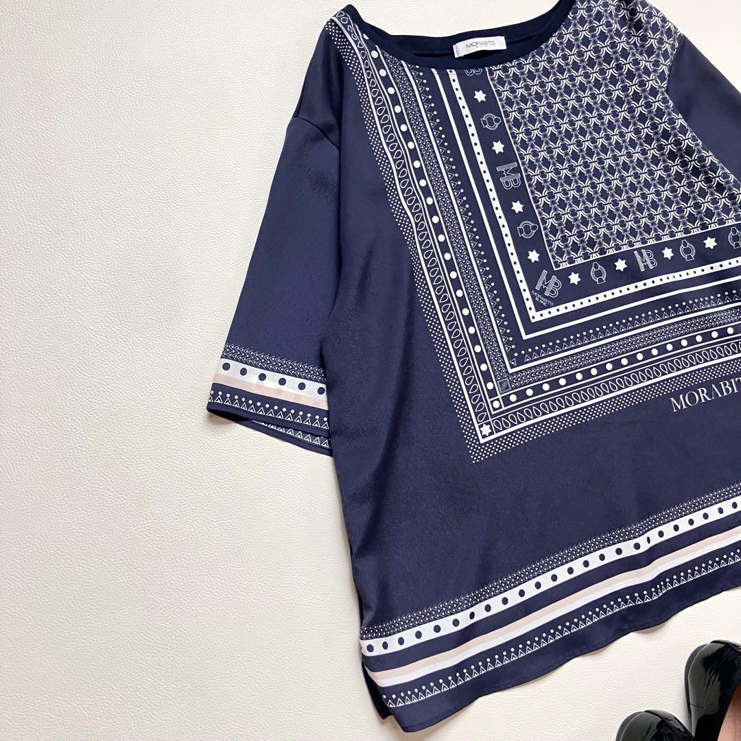 ◆美品◆MORABITO◆スカーフ柄風半袖ブラウス◆Tシャツ◆濃紺ネイビー◆M