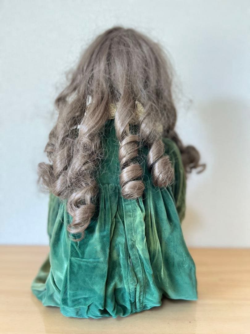 愛くるしい西洋人形 ２　コレクターズドール　\" A T \"