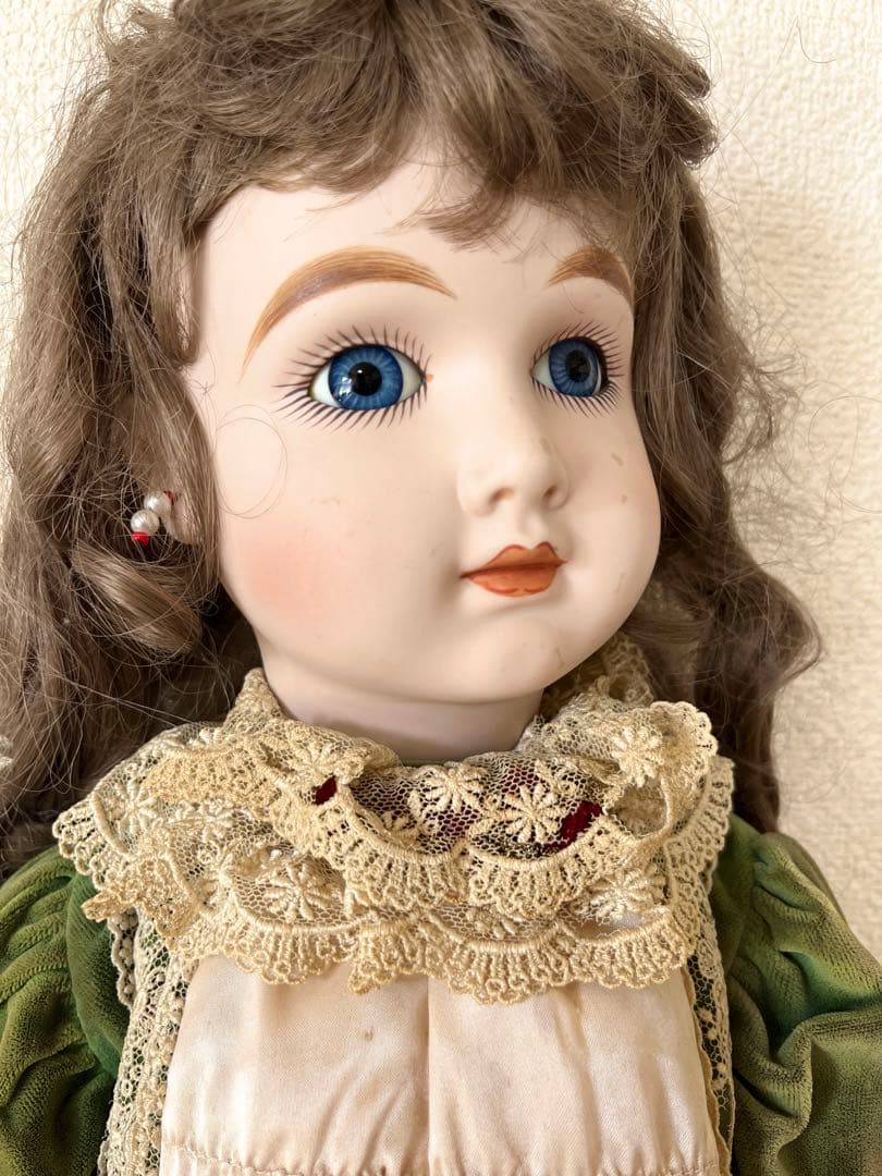 愛くるしい西洋人形 ２　コレクターズドール　\" A T \"
