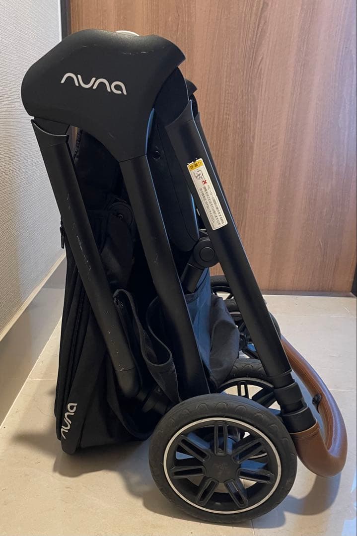 nuna TRIV next ベビーカー キャビア2024年購入