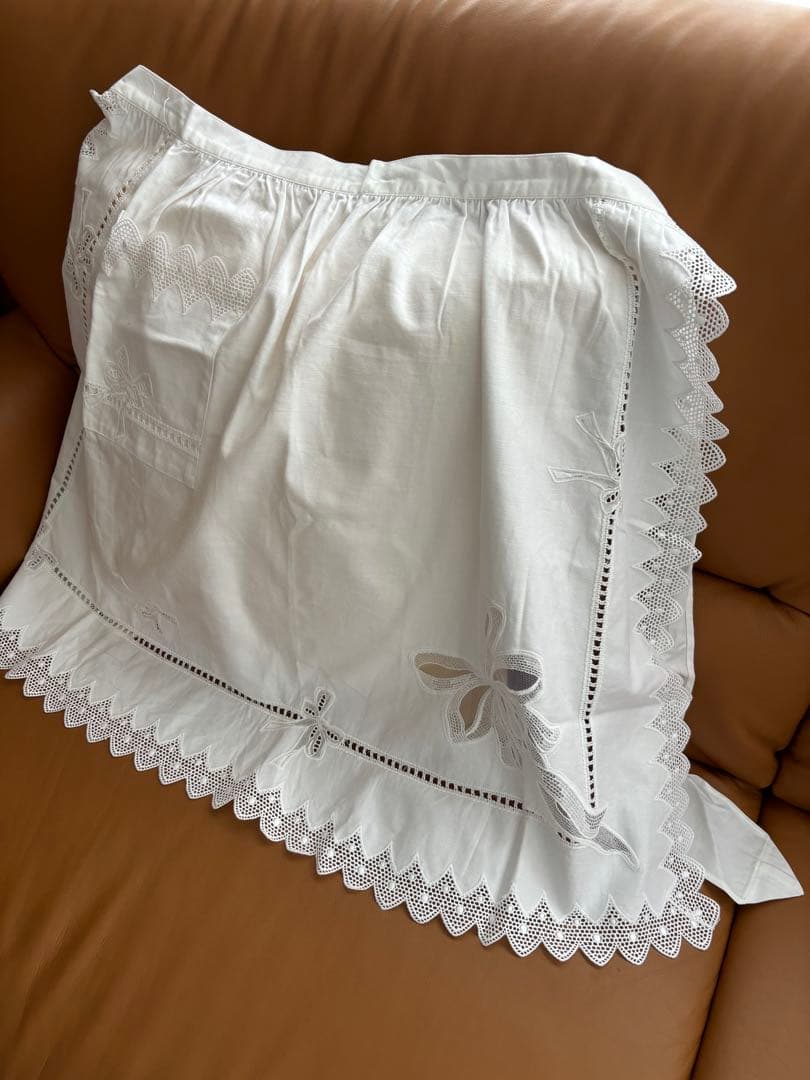 サエラ　エプロン