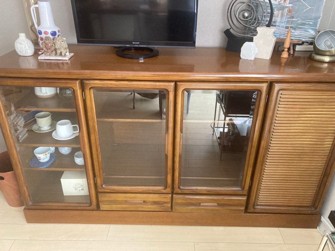 ヴィンテージ　ガラス扉　サイドボード　ナラ無垢！！(12月中旬まで)
