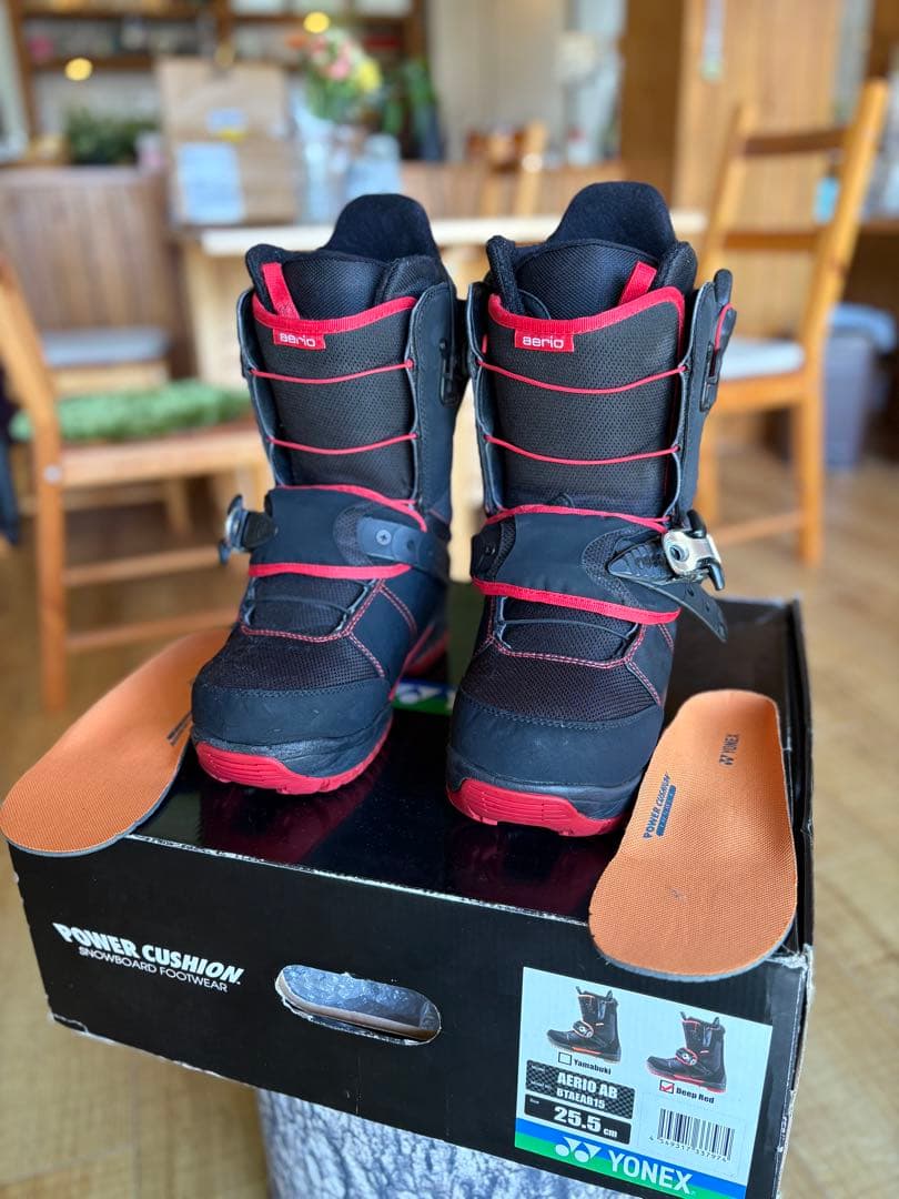 美品　YONEX AERO AB スノーボードブーツ 25.5cm 中古