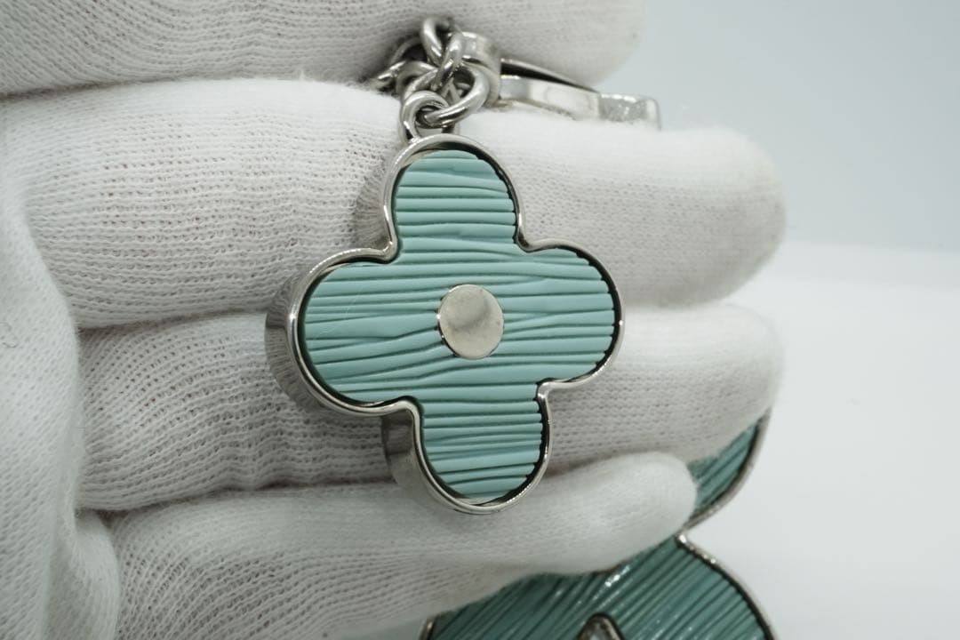 最終値下げLVビジュー サック フルール ドゥ エピバッグチャーム/キーリング