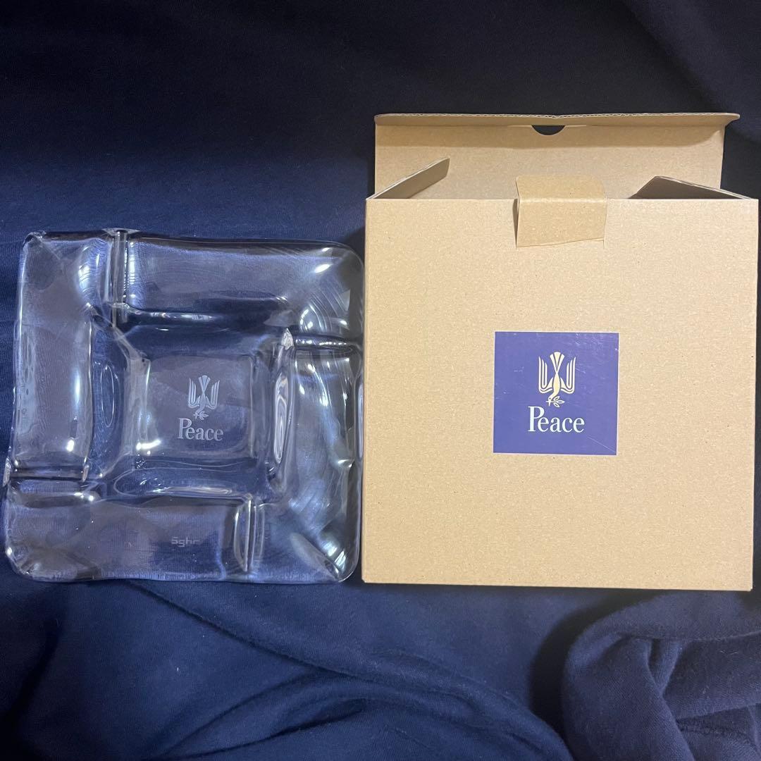 Peace ロゴ入りガラス灰皿