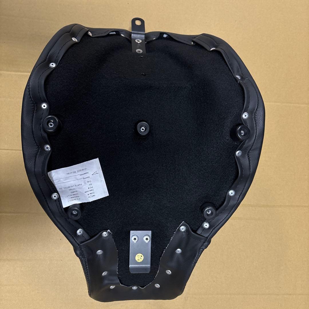 サドルマン　ソロシート　FXLRS