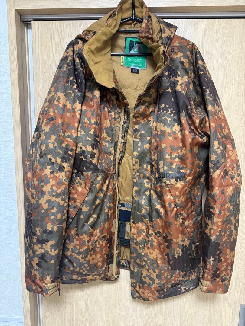 P*E様 バートン　スノーボードウェア　上下　M Ｌ　迷彩