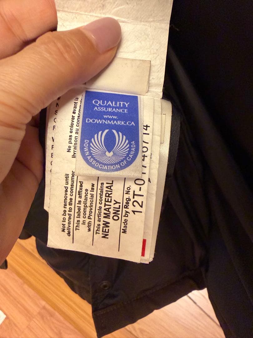   ダウンジャケット フード付き