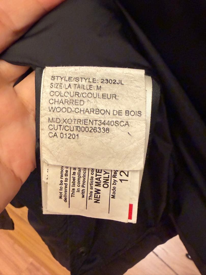   ダウンジャケット フード付き