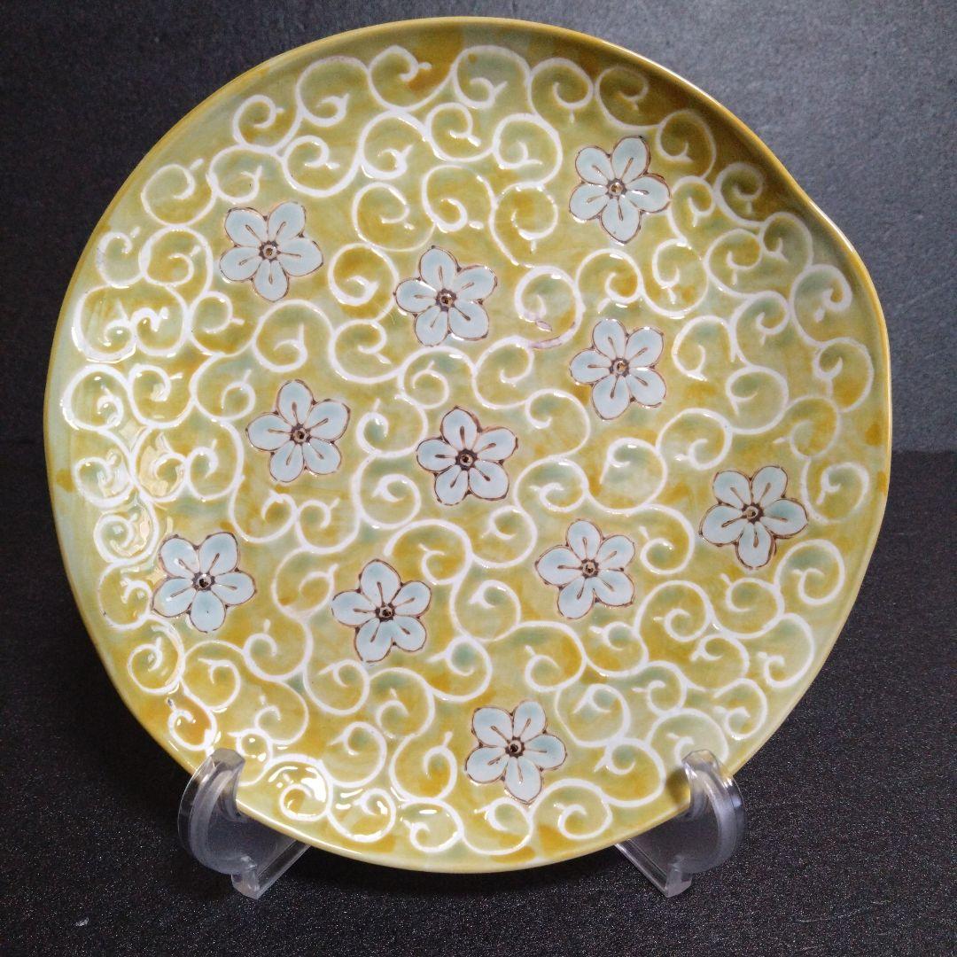 新品 波佐見焼 龍庵窯 捻りスクエアプレート1枚 イエロー　懐石料理　料亭