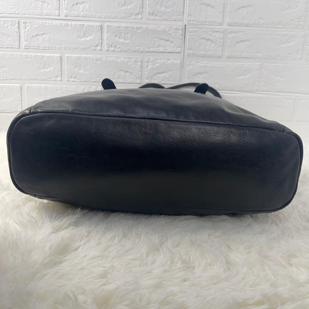 希少近年モデル　美品　フェリージ　トートバッグ　A4 オールレザー　ベルト調節可