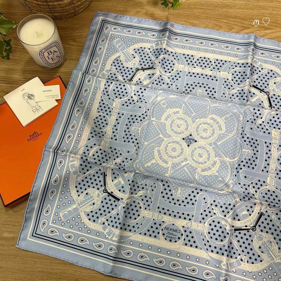 HERMESエルメス　カレ55　エプロンドールバンダナ　バンダナ柄シルクスカーフ