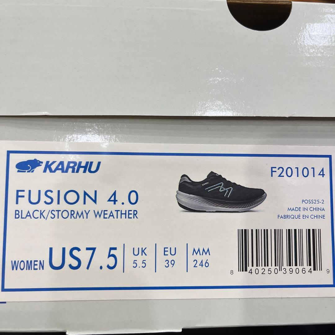 カルフ.フュージョン4.0黒／ ストミ201014US7.5新品定価¥20900