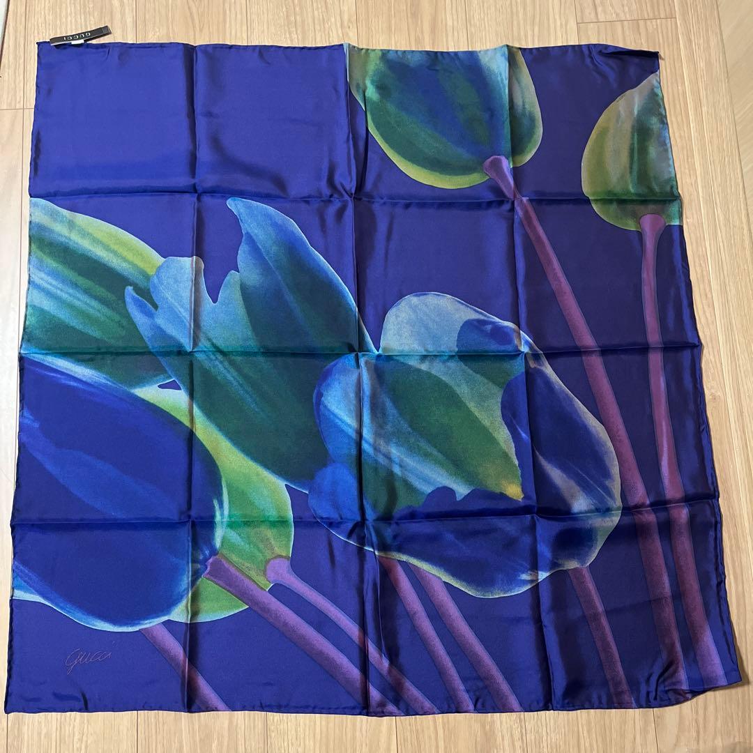 GUCCI シルクスカーフ　タグ付き新品未使用　グッチ　大判　イタリア製