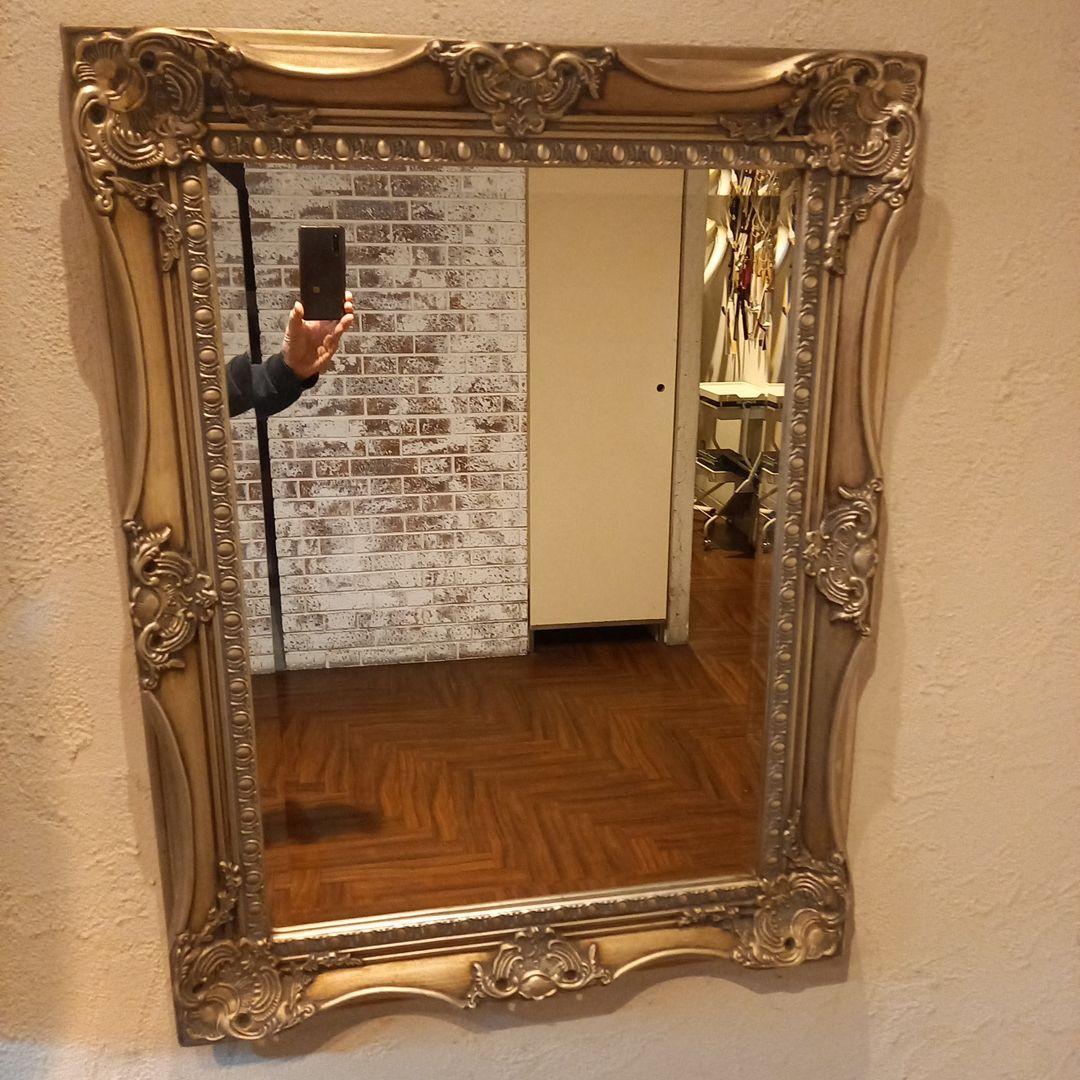 アンティーク調ミラー　ゴールド壁掛け鏡