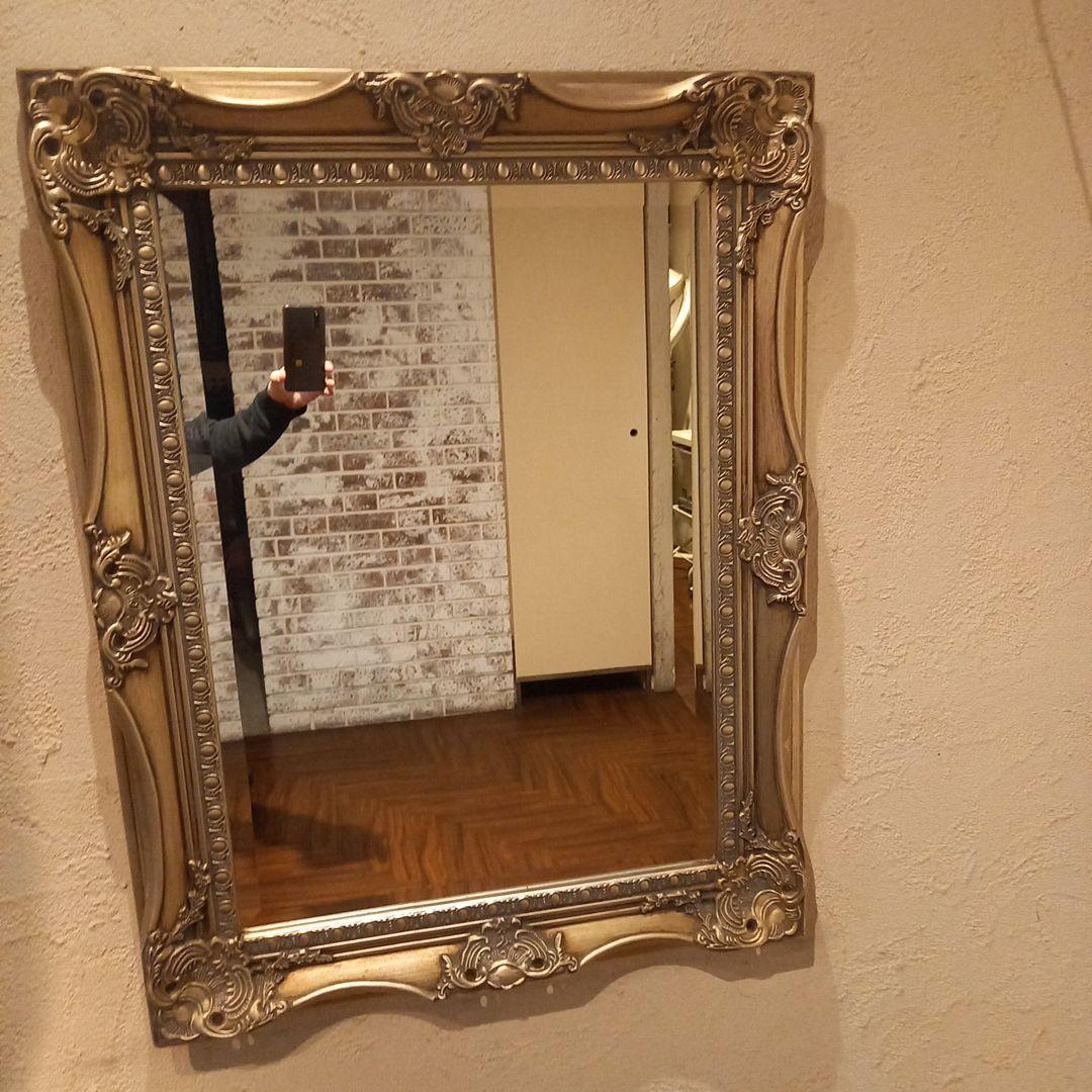 アンティーク調ミラー　ゴールド壁掛け鏡