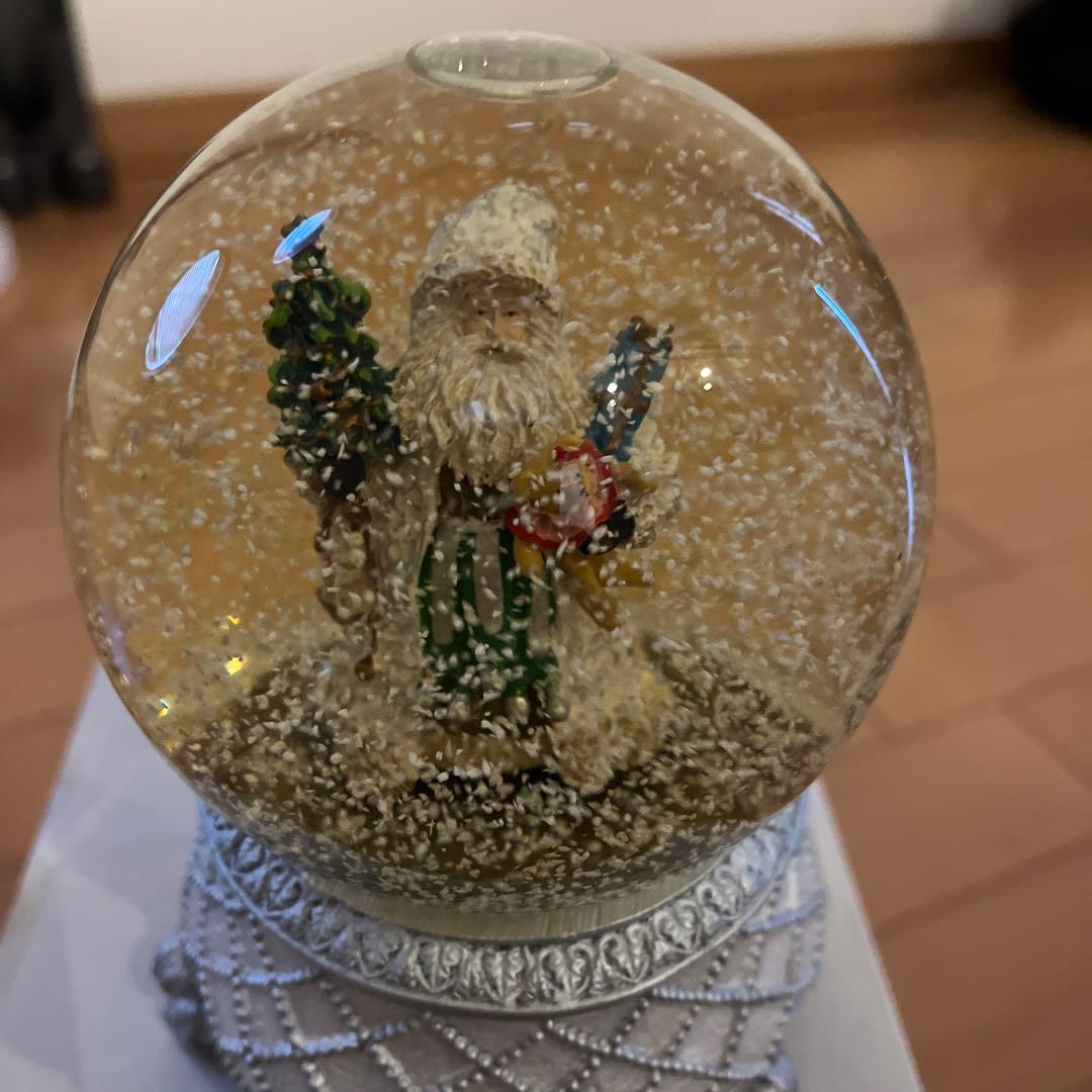 クリスマススノードーム