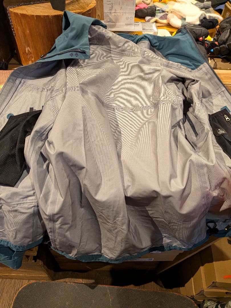 P.RHYTHM　アウターウエアのUSED上下セット　美品