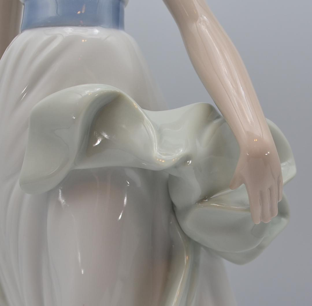 空中散歩　＃1343　★NAO・リヤドロ　スペイン　ポーセリン　箱付き　絶版