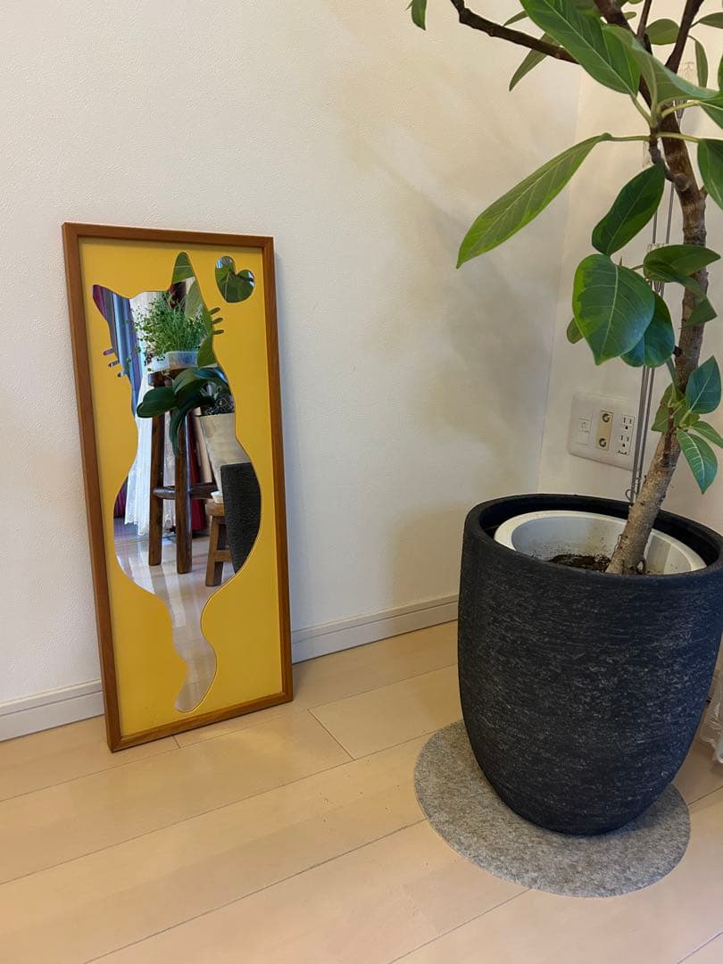 猫さんの壁掛け鏡