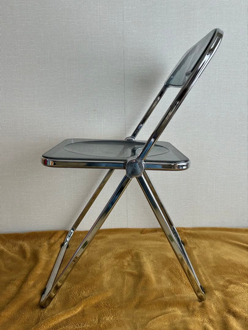 Anonima Castelli アノニマカステッリ Pliachair プリア