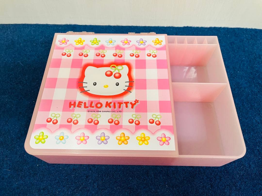 ハローキティ　さくらんぼ　ジュエリーケース　レトロ