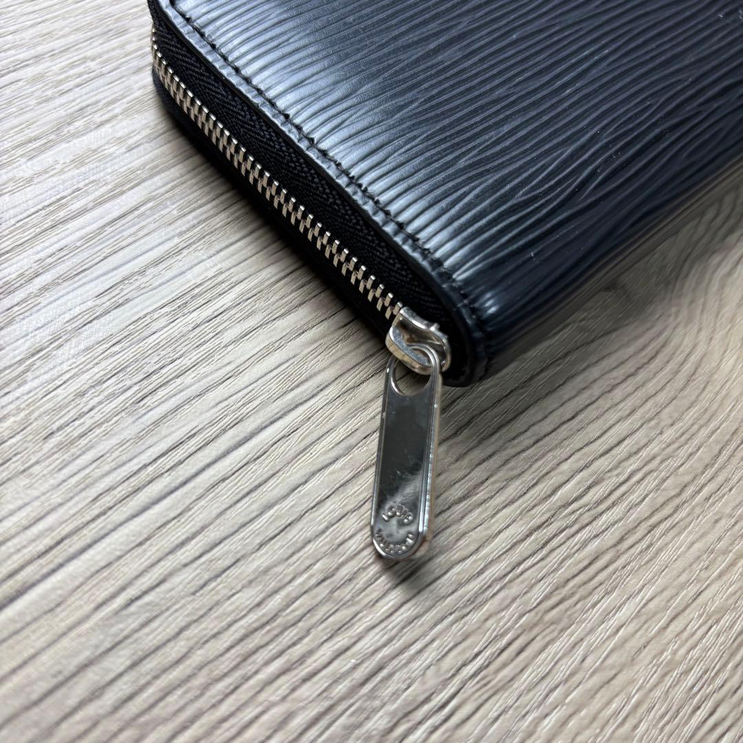 ルイヴィトン エピ ジッピーパース