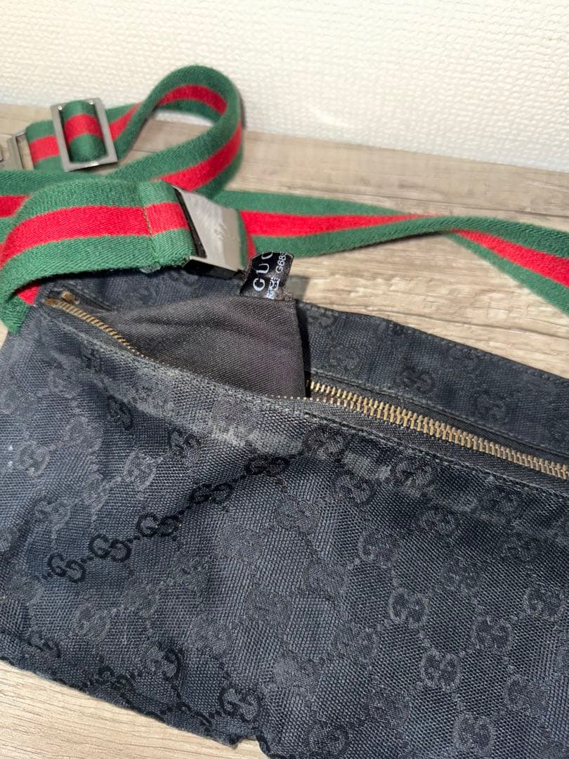 Gucci ボディバッグ ブラック