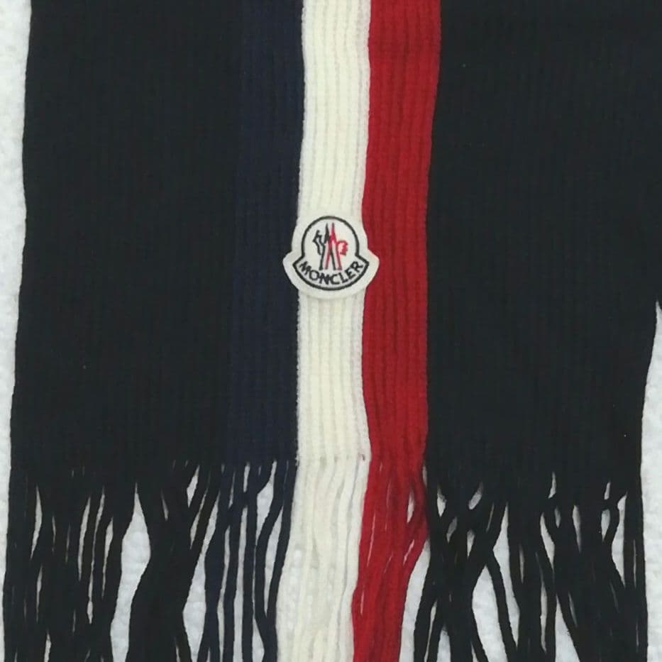 未使用正規品 モンクレール ロゴワッペン トリコロールマフラー 紺系色
