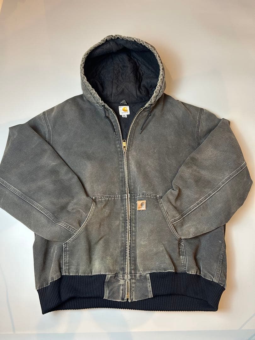 イ*、様 Carhartt J130 BLK アクティブジャケット フェード ブ