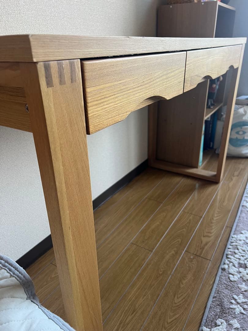 ニトリ タモ突板の木目がうつくしい天然木デスク 奥行45cm 幅120cm