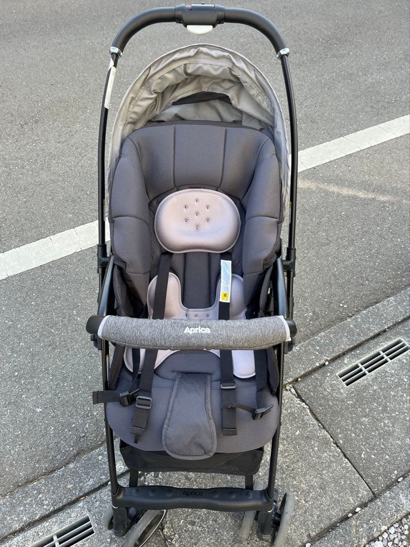 アップリカ ラクーナエアー AD グレー