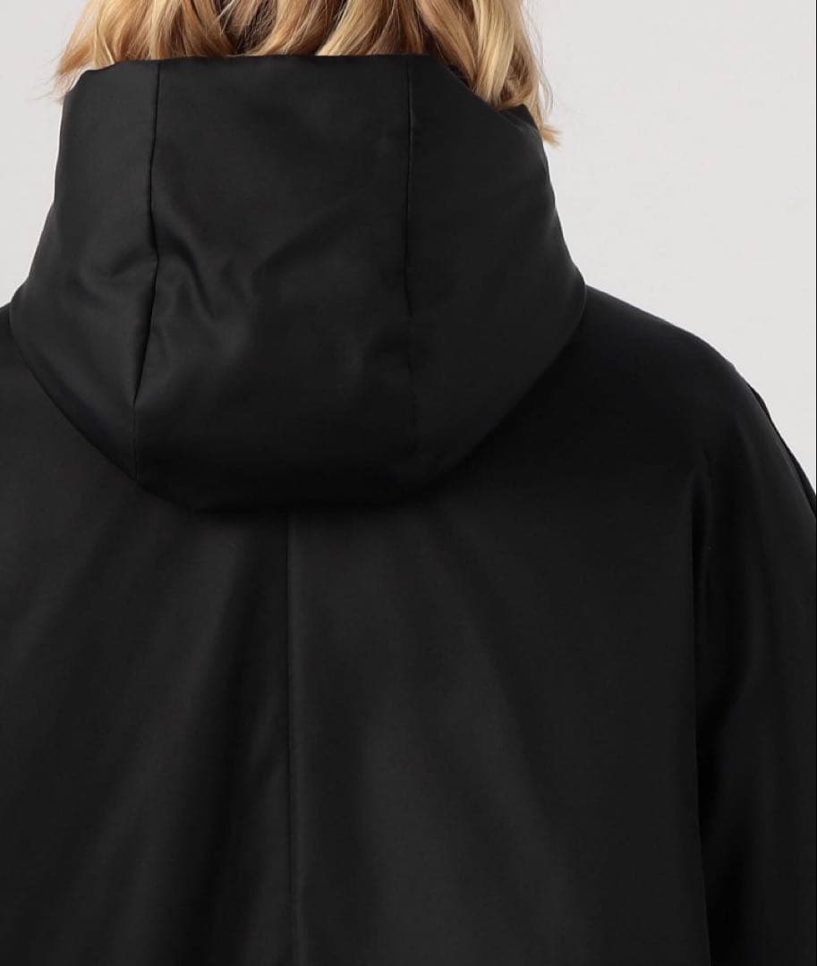 美品！TOMORROWLAND リナイロンフーデッドダウンコート