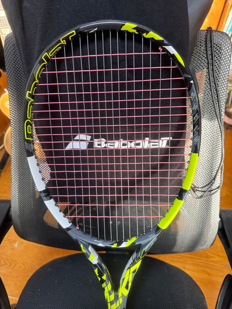 バボラ Babolat ピュア アエロ PURE AERO 美品。