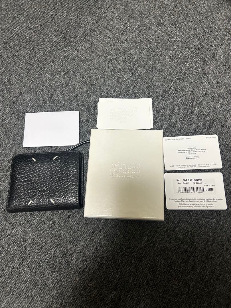 ケ*ン様 マルジェラ　レザー 三つ折り財布 黒