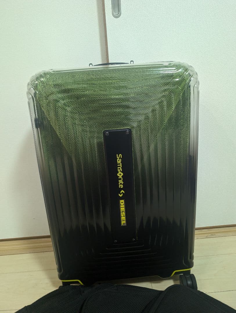 限定品　Samsonite✖DIESEL　スーツケース　Spinner 69