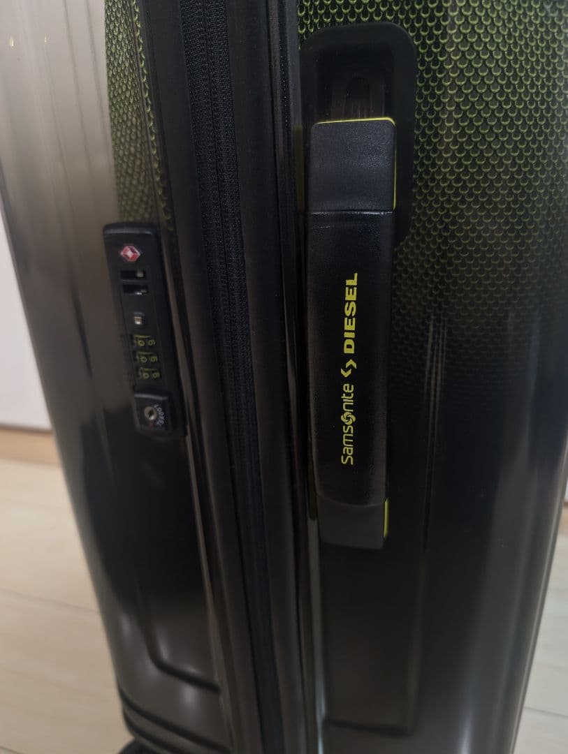 限定品　Samsonite✖DIESEL　スーツケース　Spinner 69