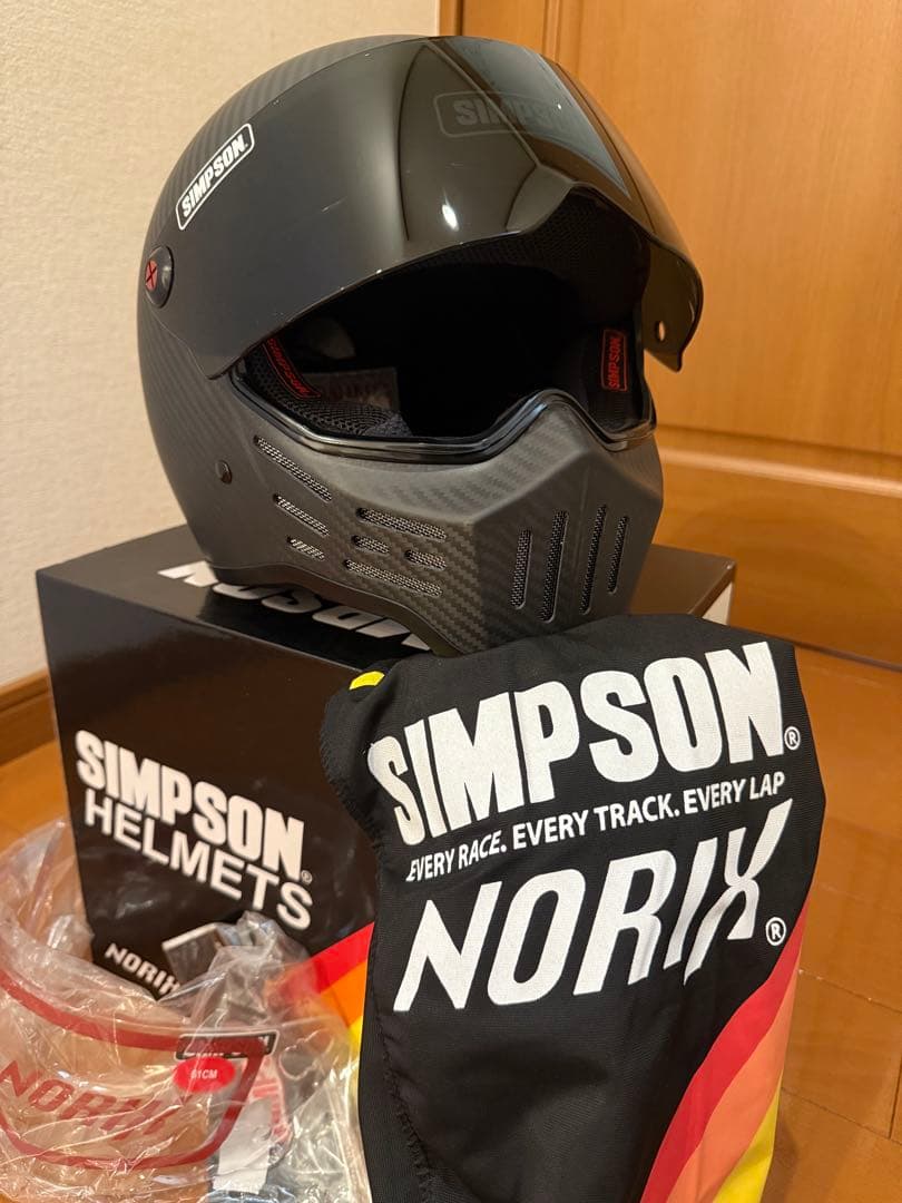 シンプソン　SIMPSON M30 マットカーボン　61cm