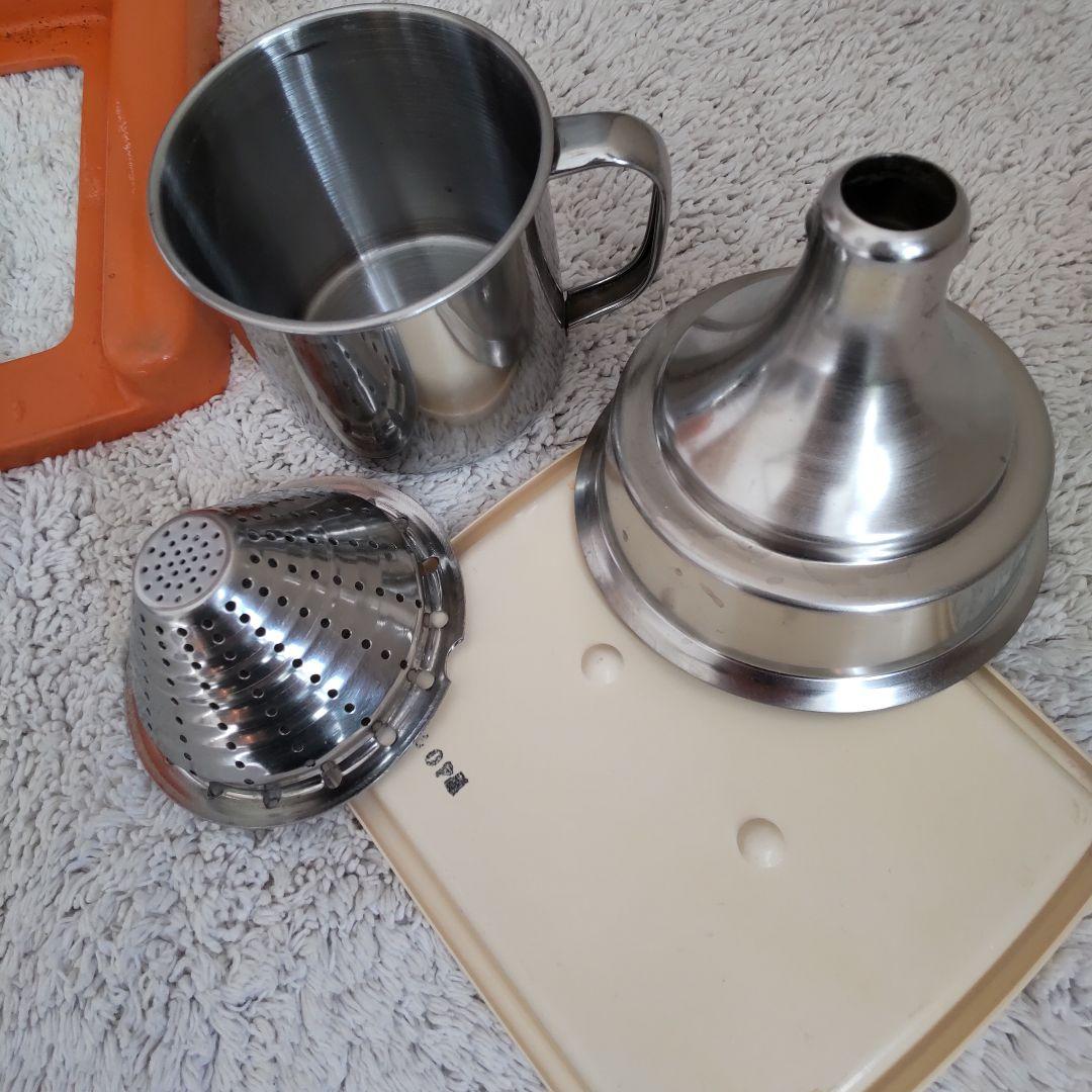 果汁　絞り器 　 柑橘類フレッシュジューサー 果汁生搾り器 手動フルーツしぼり