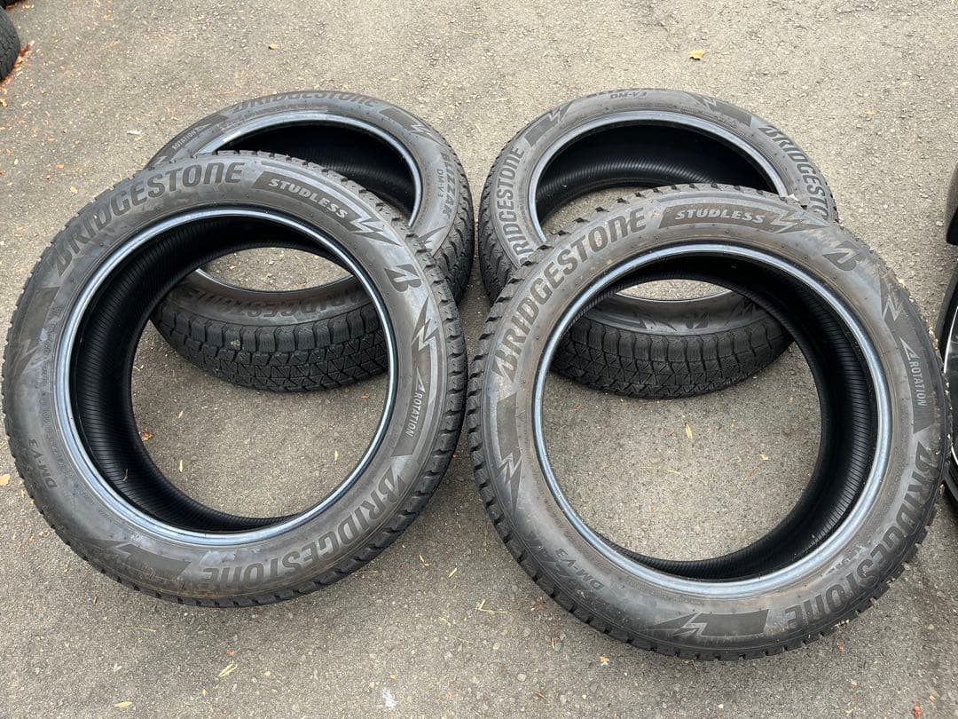 最終値下げ235/55/20 ブリヂストンDM-V3 2022製造 スタッドレス