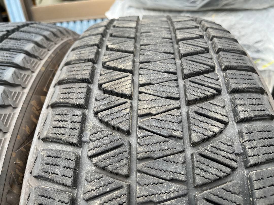 最終値下げ235/55/20 ブリヂストンDM-V3 2022製造 スタッドレス